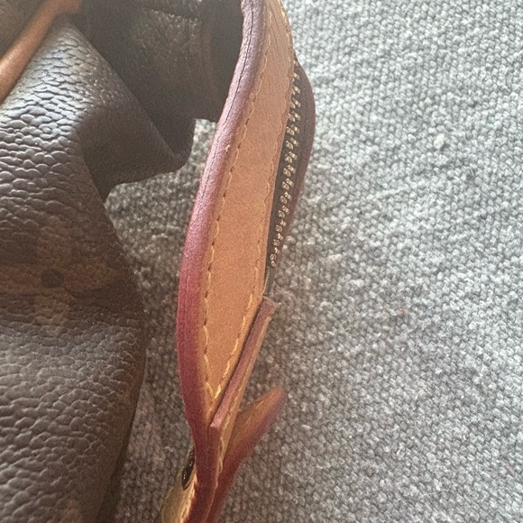 Louis Vuitton Brown and Tan Monogram Shoulder Bag stresa - Picture 13 of 14